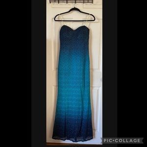 Jump Apparel Junior’s Strapless Glittered Dress Teal